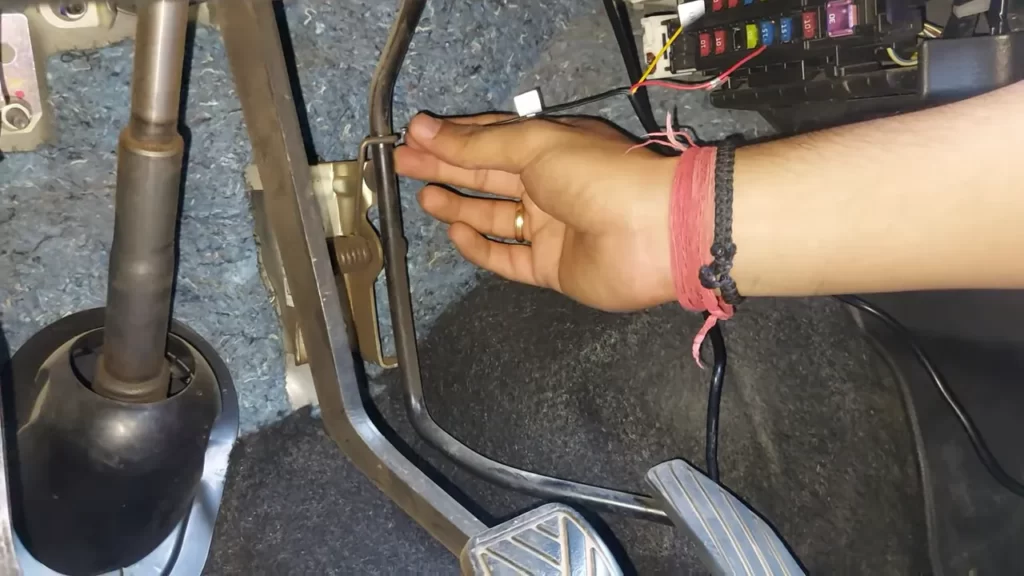 Installing Dashcam Wire Exterior Routing