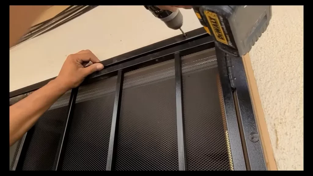 Select a metal screen door that fits the measurements