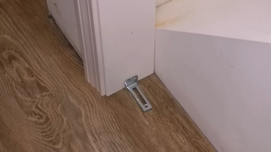 Subheading Measuring And Preparing The Door Opening