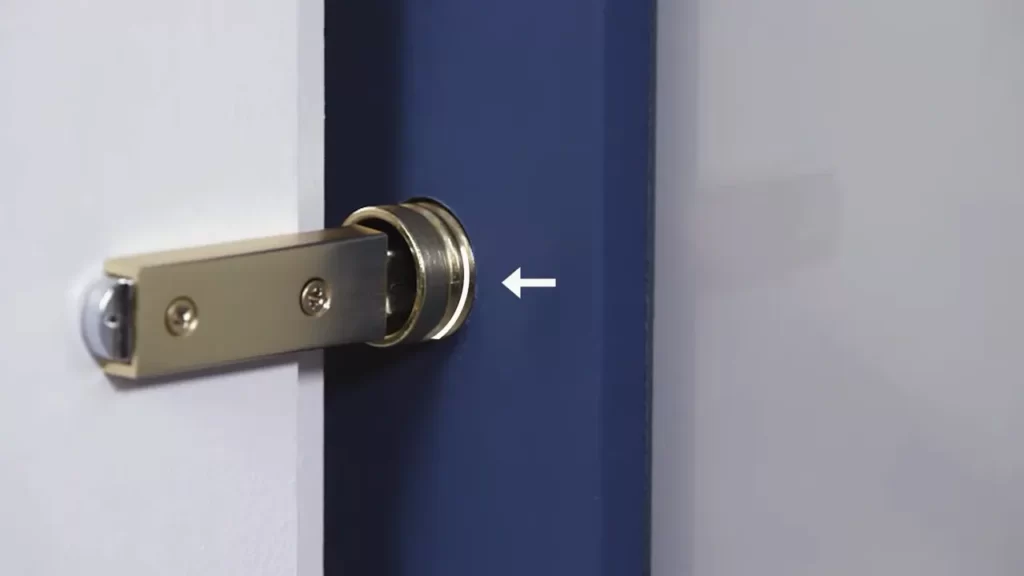 Unusual noises when using the lockunlock button
