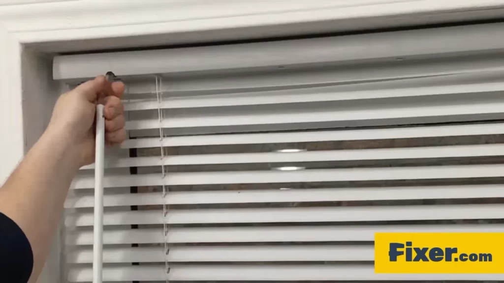 Adhesive blinds Convenient and non-permanent options