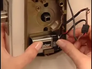 How To Install Your Schlage FE595 Keypad Entry Lock_000279735